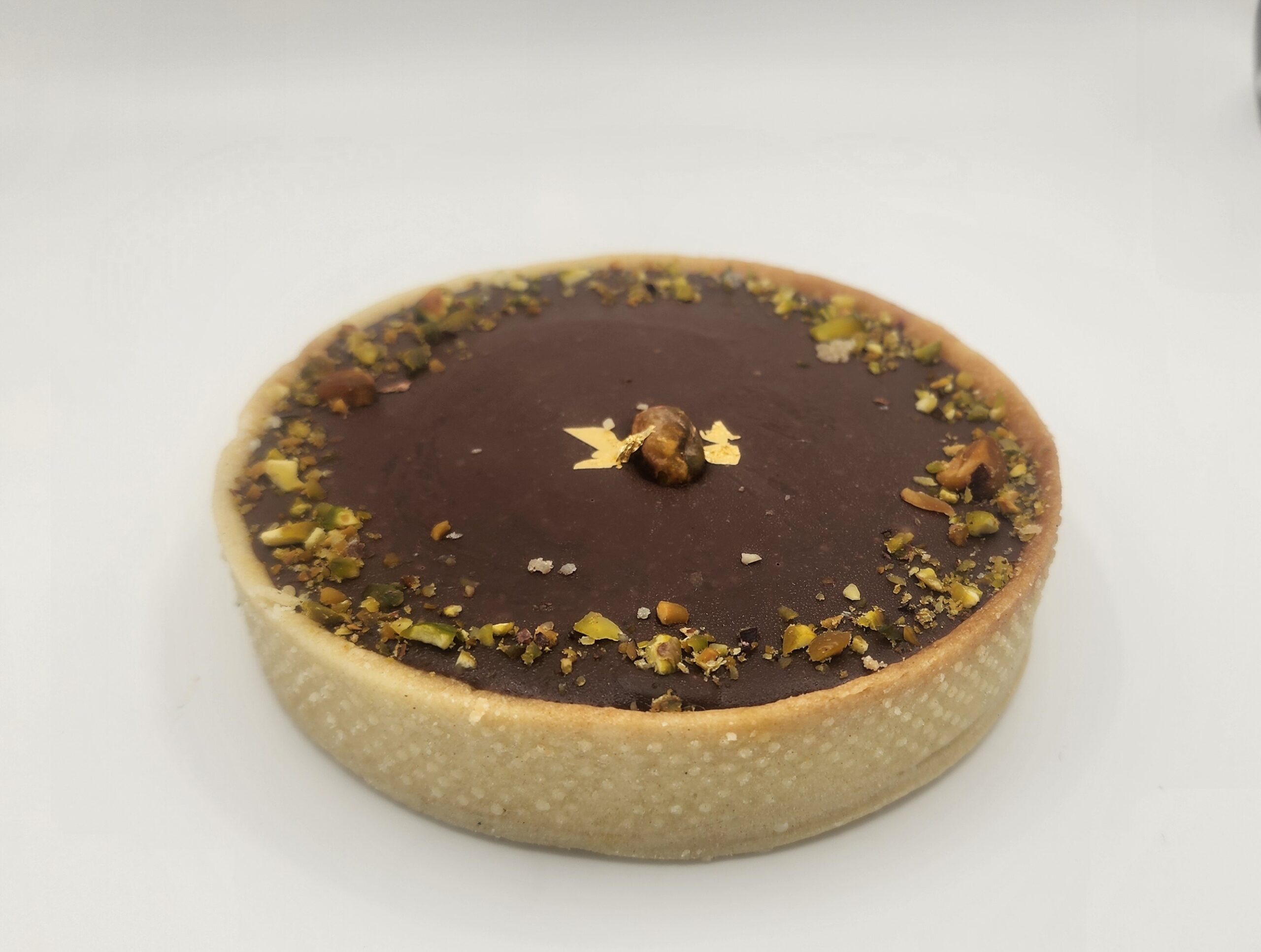 Chocolate tart with glossy ganache
